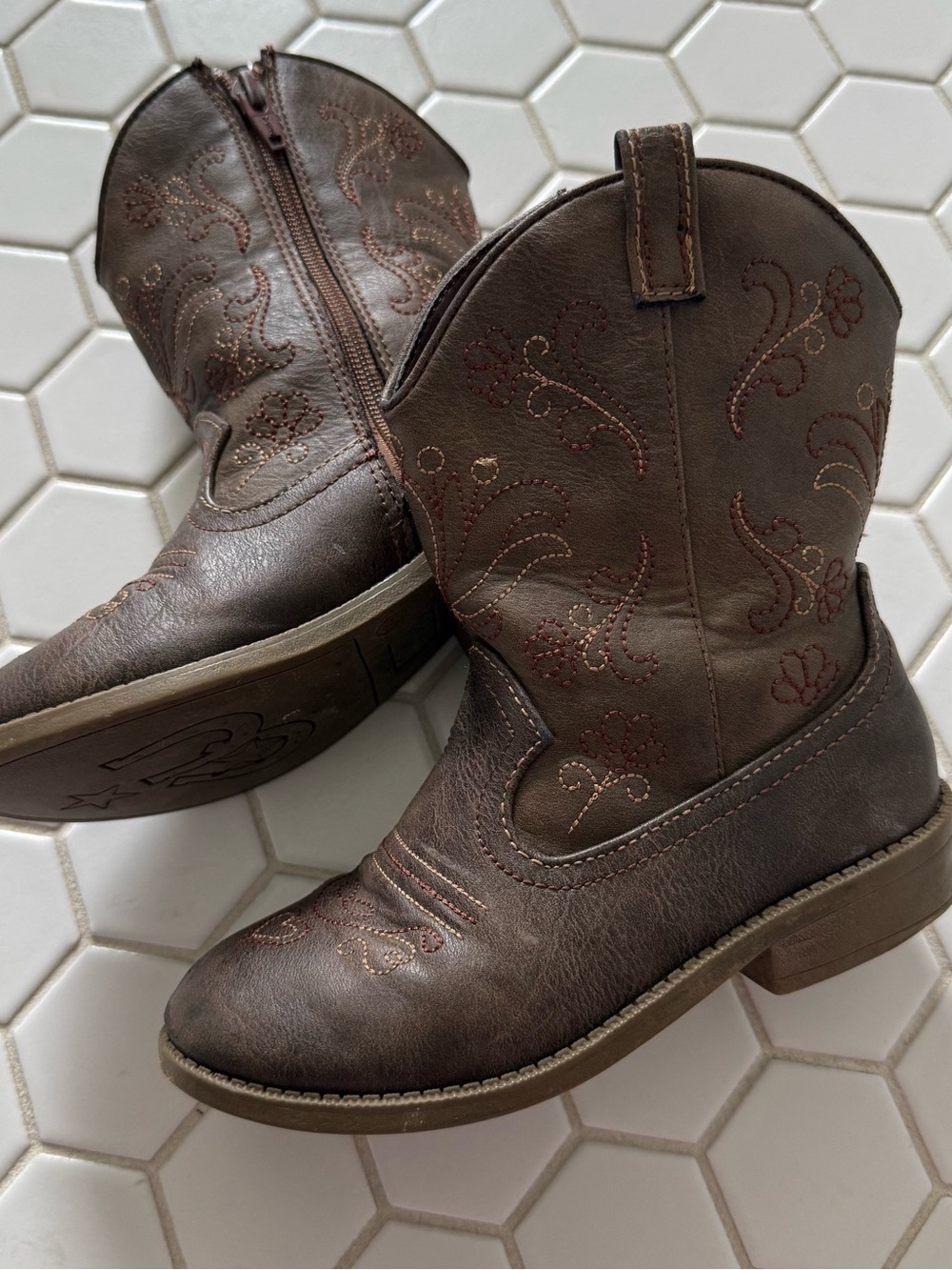Ariat Kids Brown Western Embroidered Pull-On Boots